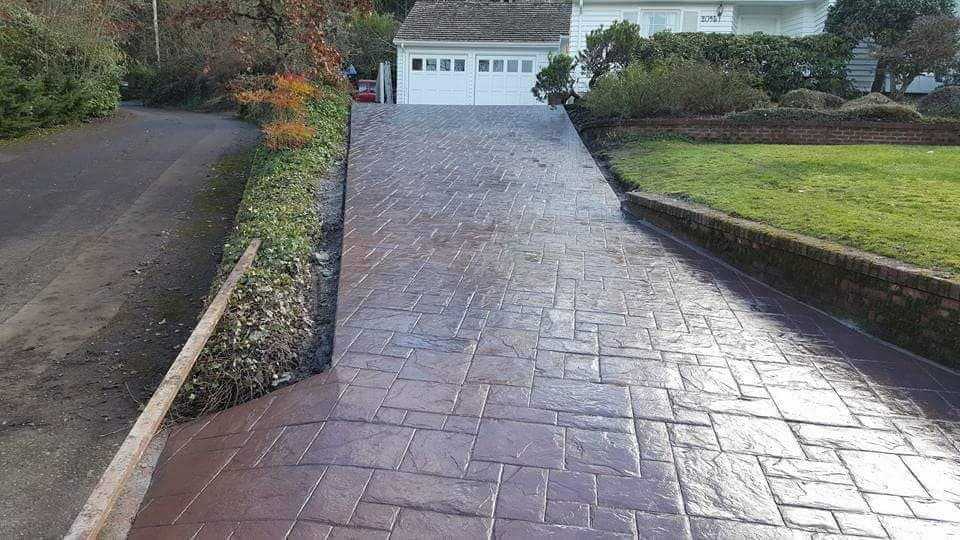 Custom concrete driveway